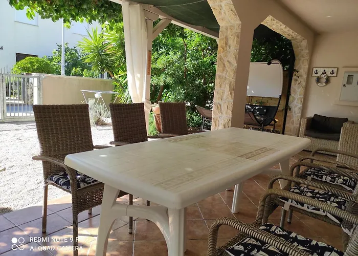 Appartement House Vir-to-all *