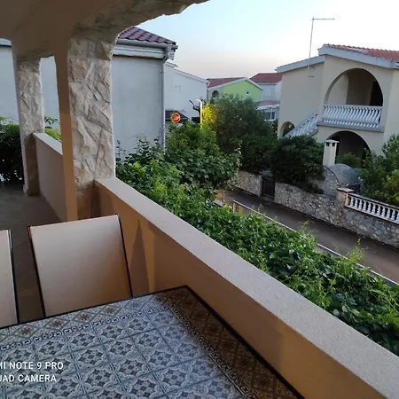 Apartment House Vir-to-all Vir