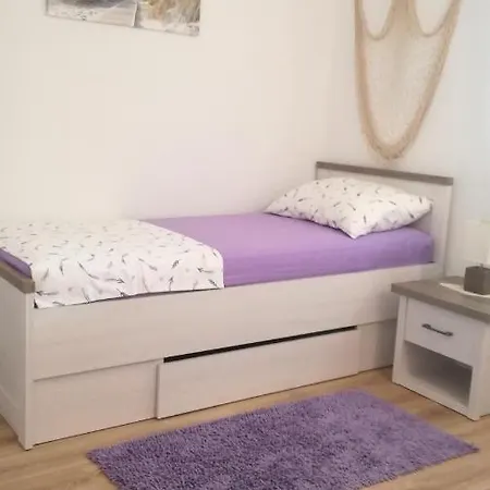 Apartment House Vir-to-all